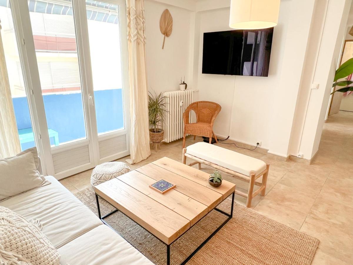 Apartment En Bord De Toulon